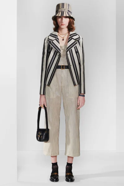 Look 14